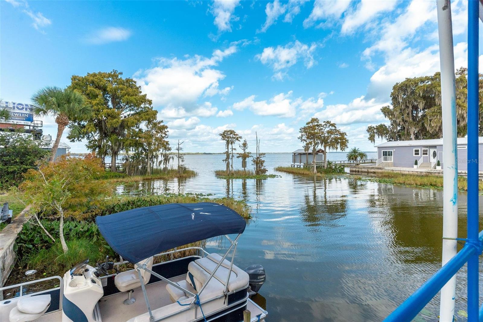 1006 W BURLEIGH BLVD, TAVARES, FL, 32778