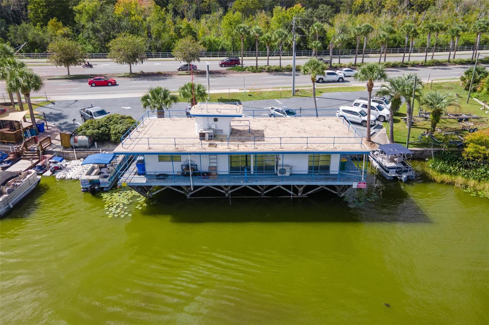 1006 W BURLEIGH BLVD, TAVARES, FL, 32778