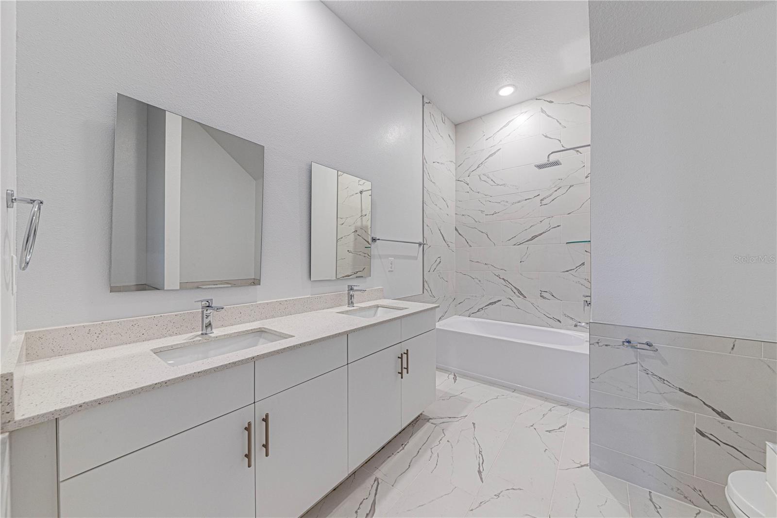 400 FAMAGUSTA DR, DAVENPORT, FL, 33896