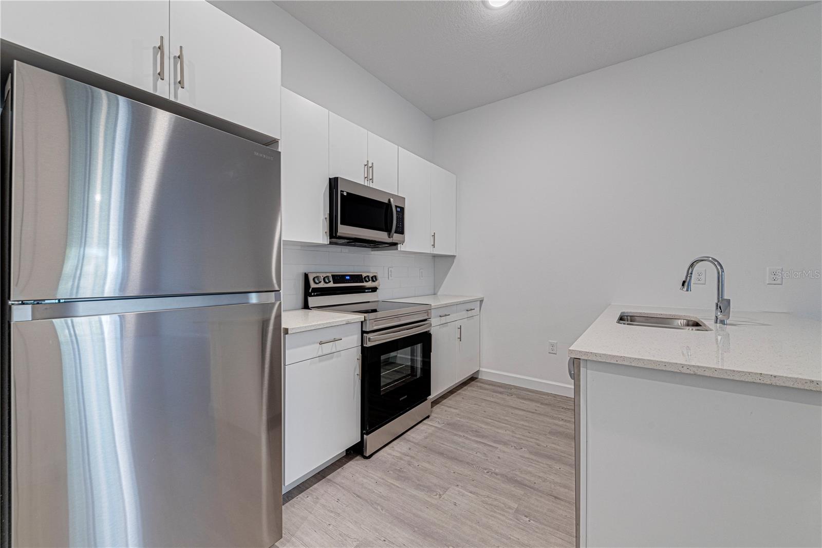 400 FAMAGUSTA DR, DAVENPORT, FL, 33896