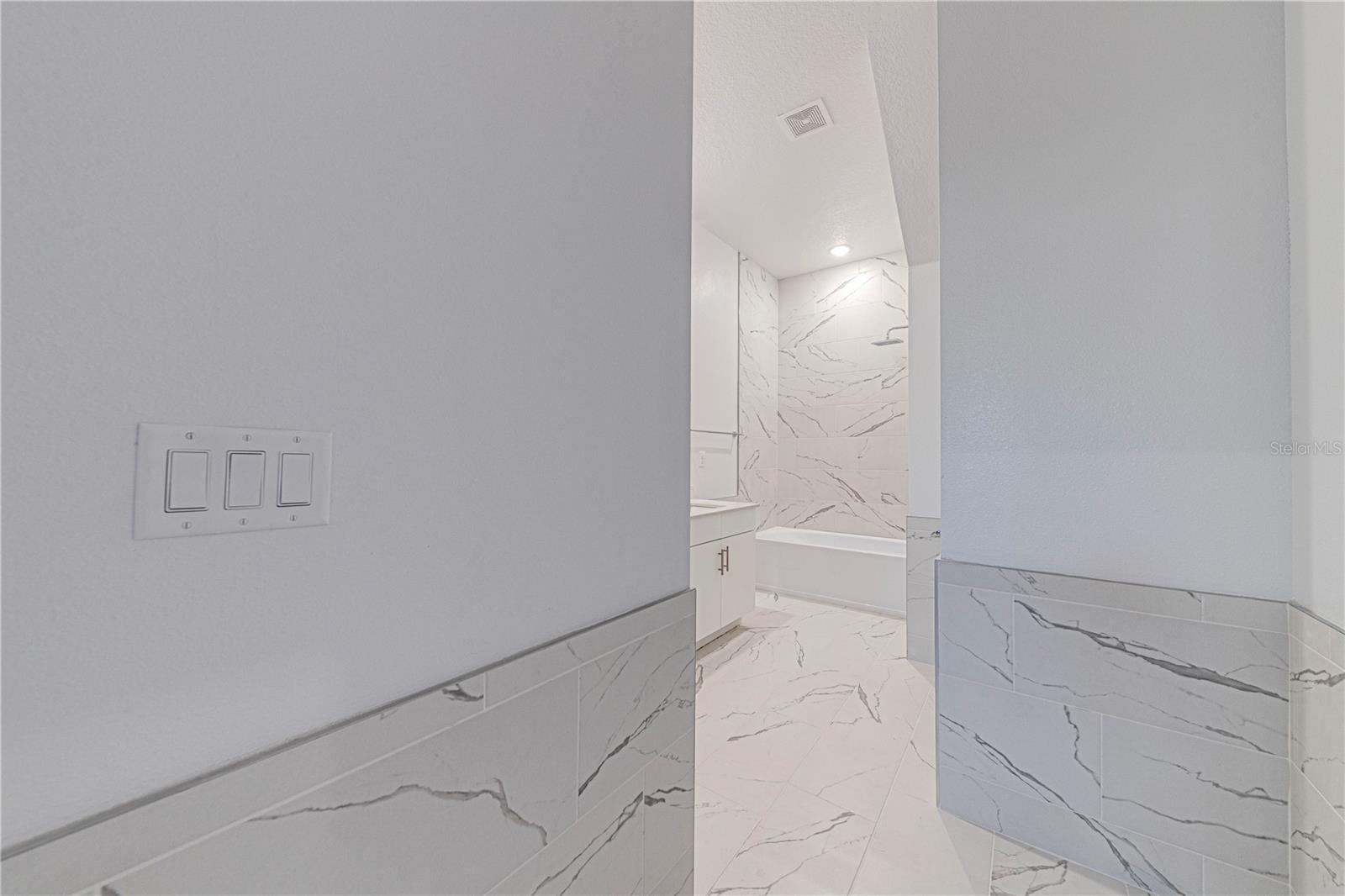 400 FAMAGUSTA DR, DAVENPORT, FL, 33896