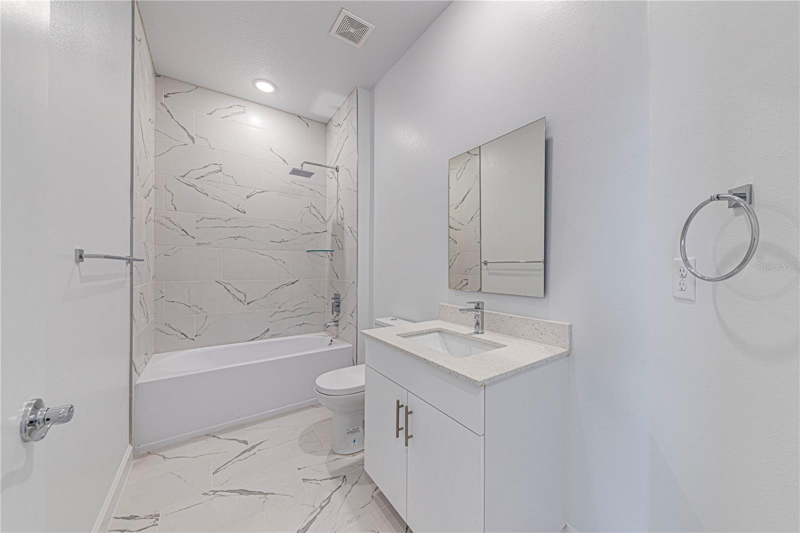 400 FAMAGUSTA DR, DAVENPORT, FL, 33896