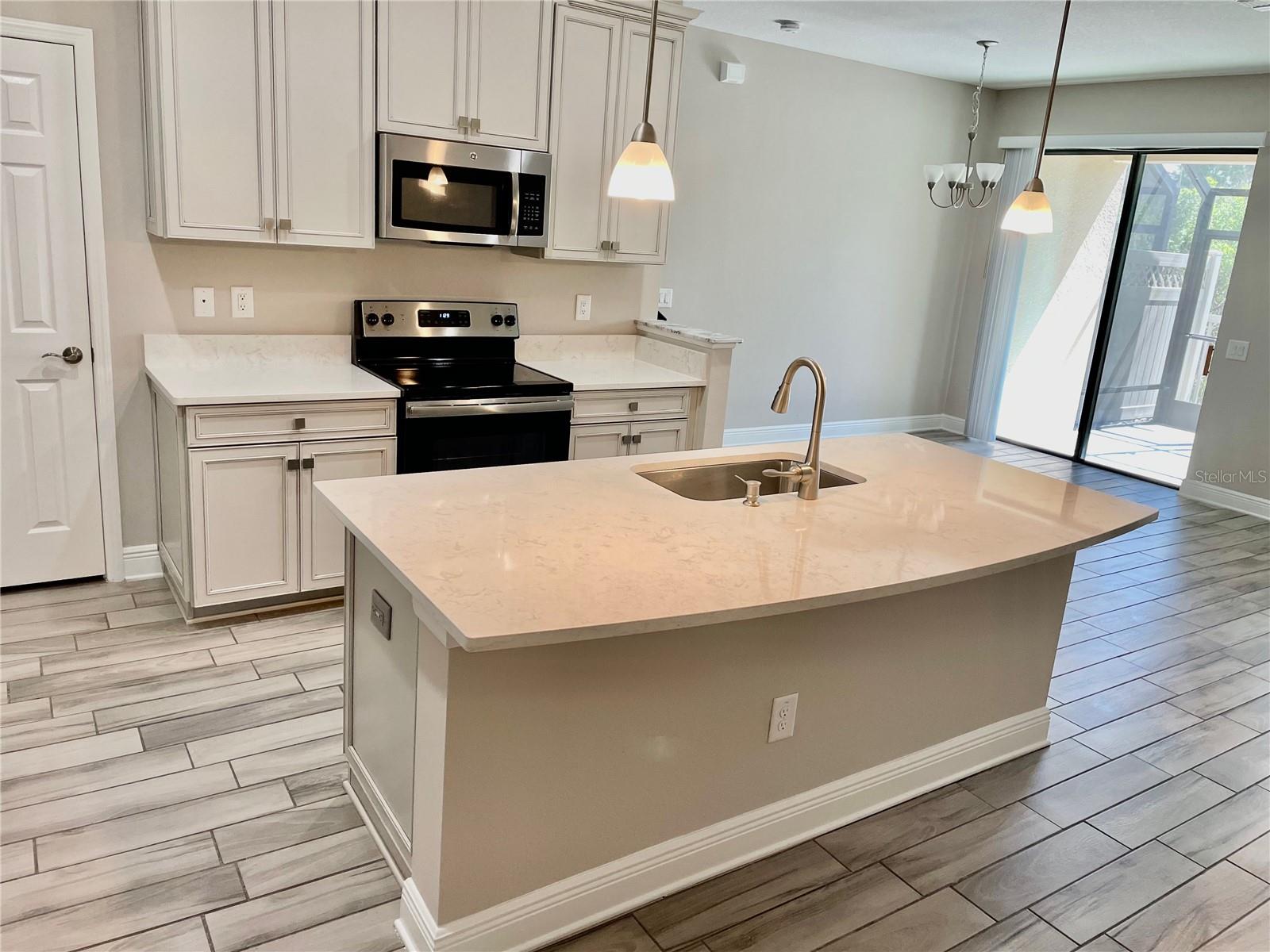 30255 SOUTHWELL LN, WESLEY CHAPEL, FL, 33543