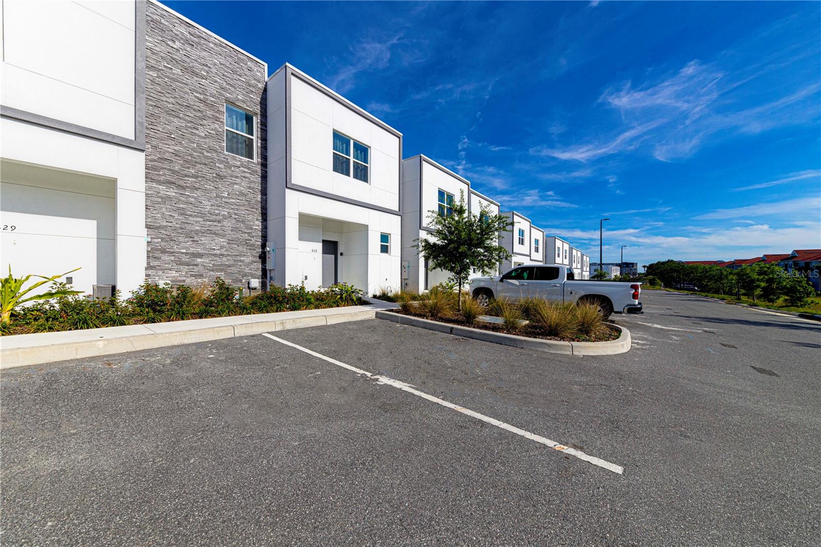 633 TRIKOMO DR, DAVENPORT, FL, 33896