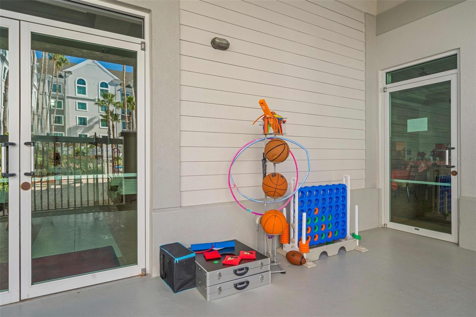 TB8439491 Property Photo