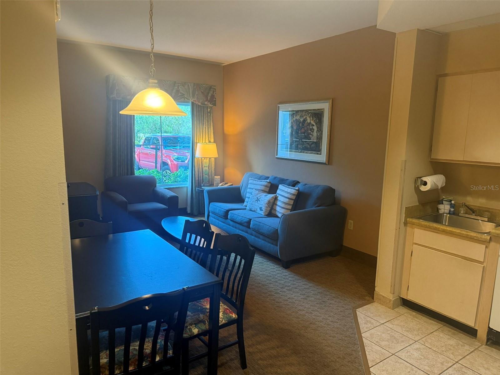 TB8439491 Property Photo