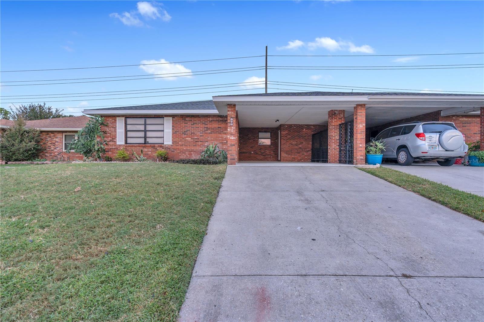 679 LAKE CAROLYN CIR, LAKELAND, FL, 33813