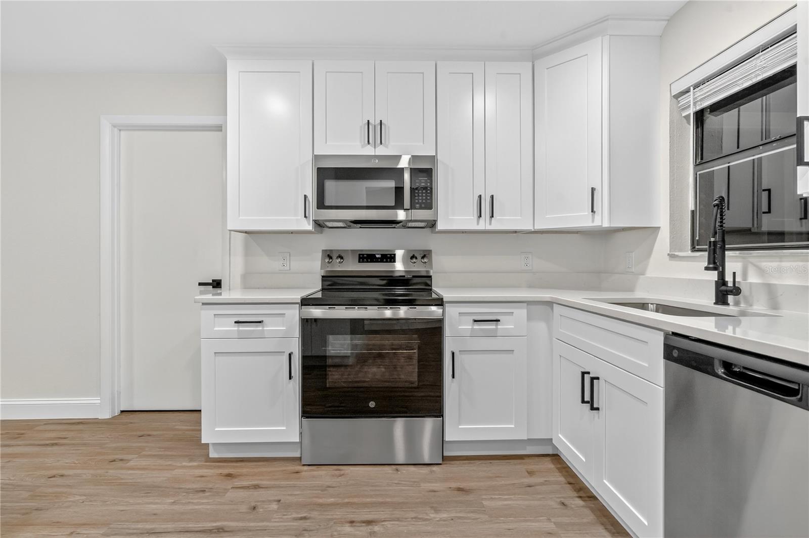 679 LAKE CAROLYN CIR, LAKELAND, FL, 33813