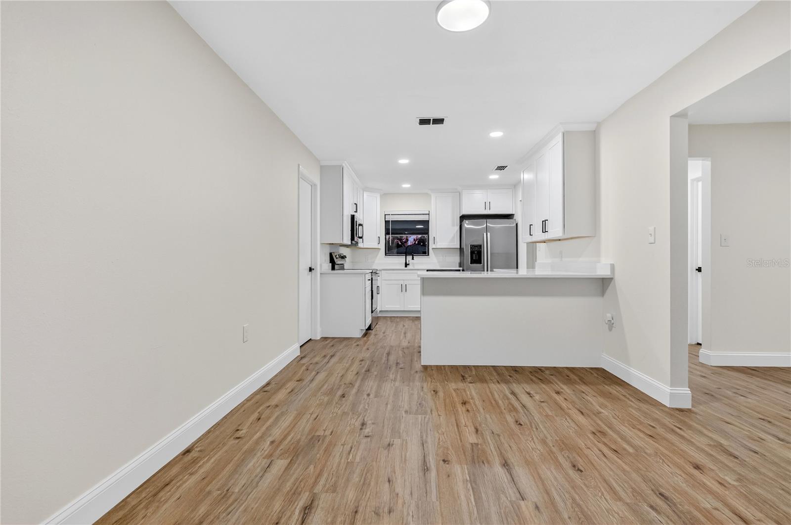 679 LAKE CAROLYN CIR, LAKELAND, FL, 33813