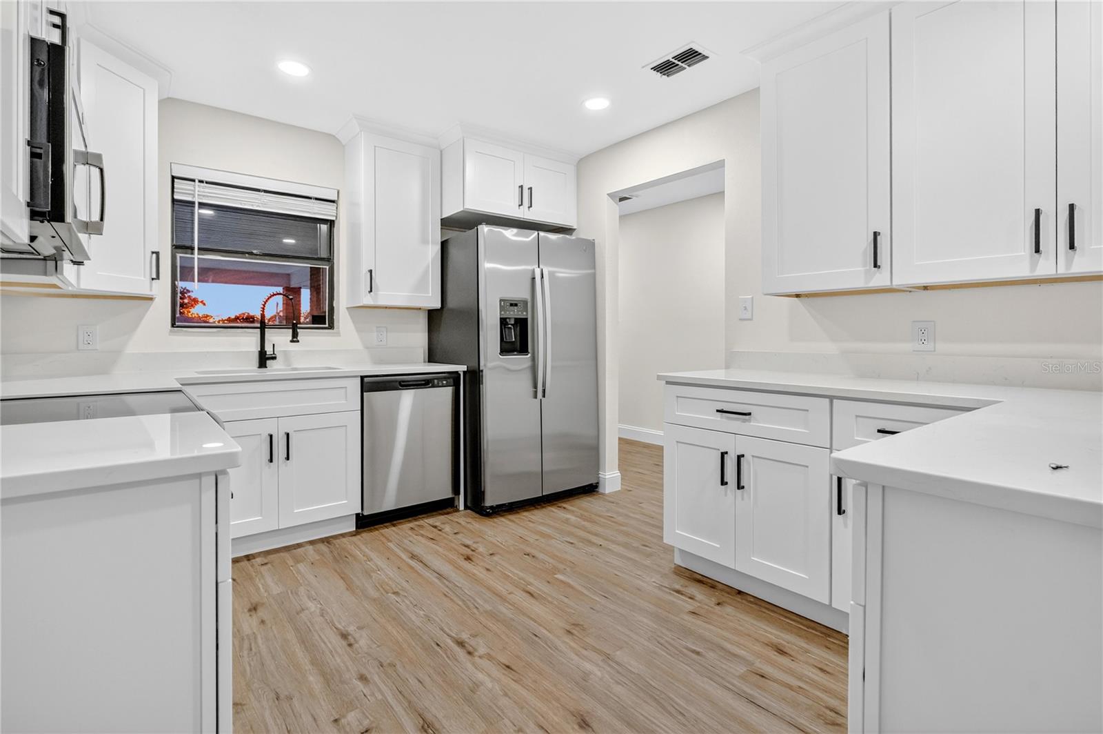 679 LAKE CAROLYN CIR, LAKELAND, FL, 33813