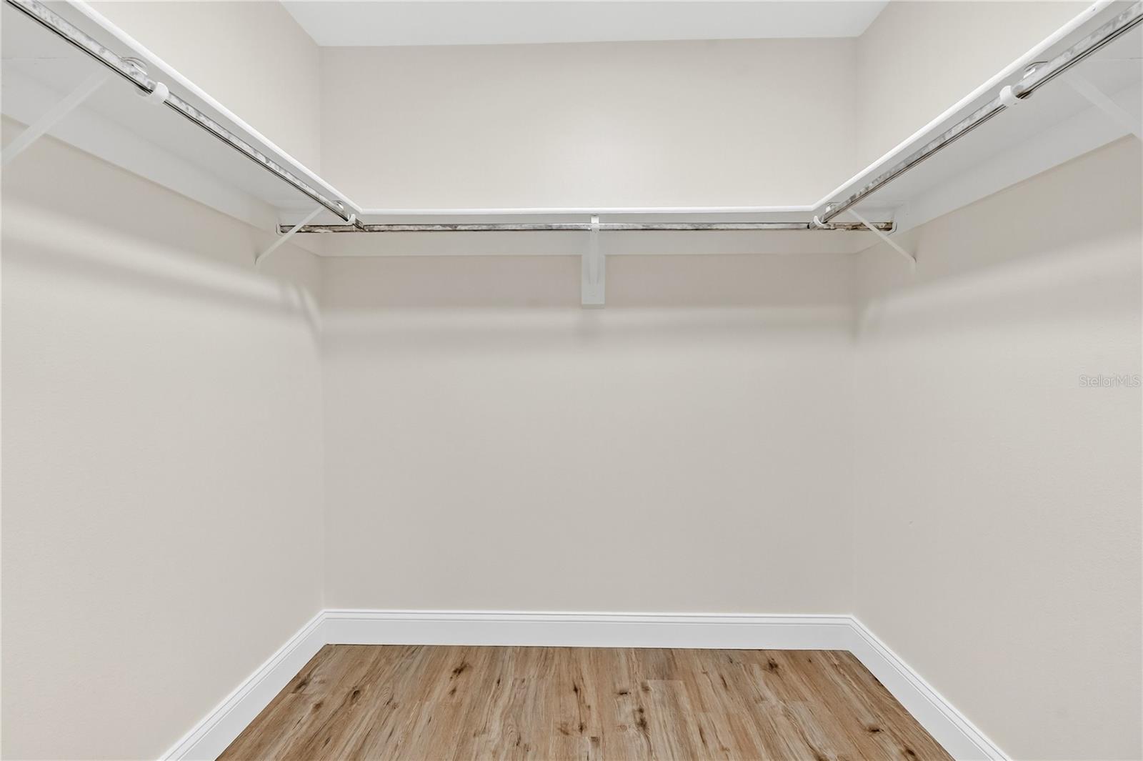 679 LAKE CAROLYN CIR, LAKELAND, FL, 33813