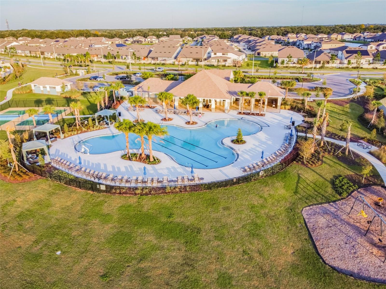 11009 ROSSO DELLA ST, RIVERVIEW, FL, 33578