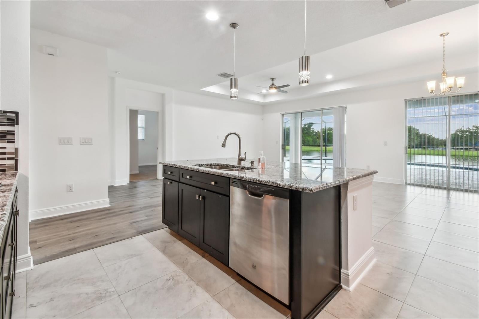 11009 ROSSO DELLA ST, RIVERVIEW, FL, 33578