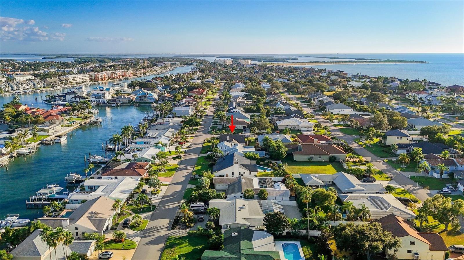 605 4TH ST W, TIERRA VERDE, FL, 33715