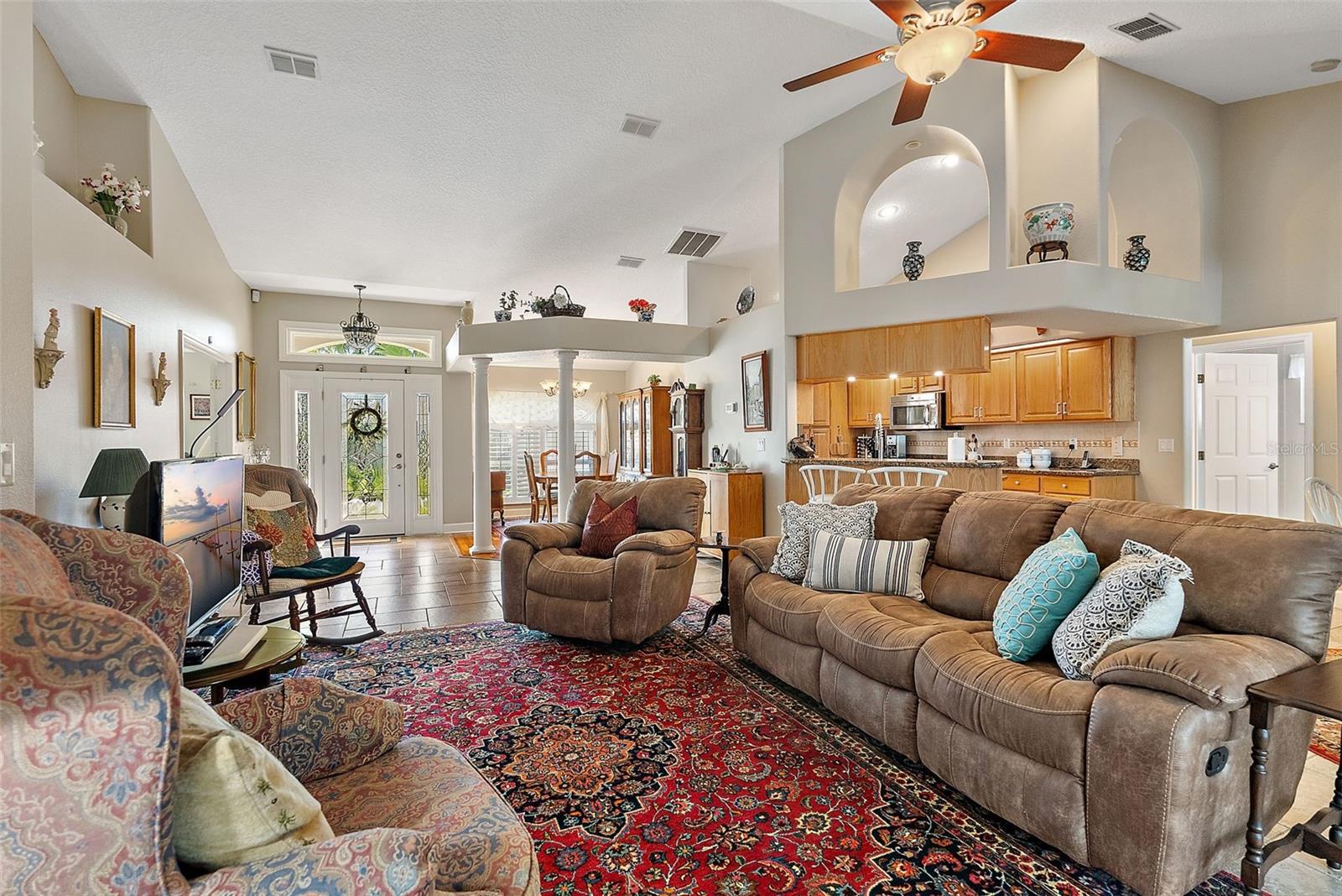 605 4TH ST W, TIERRA VERDE, FL, 33715