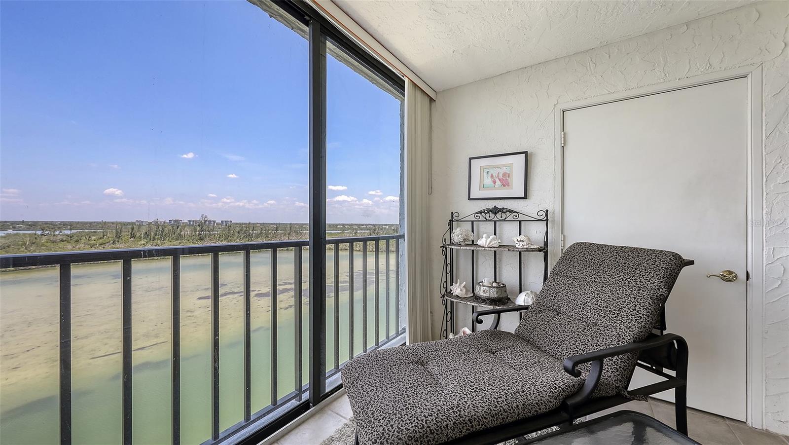 9393 MIDNIGHT PASS RD #P4, SARASOTA, FL, 34242