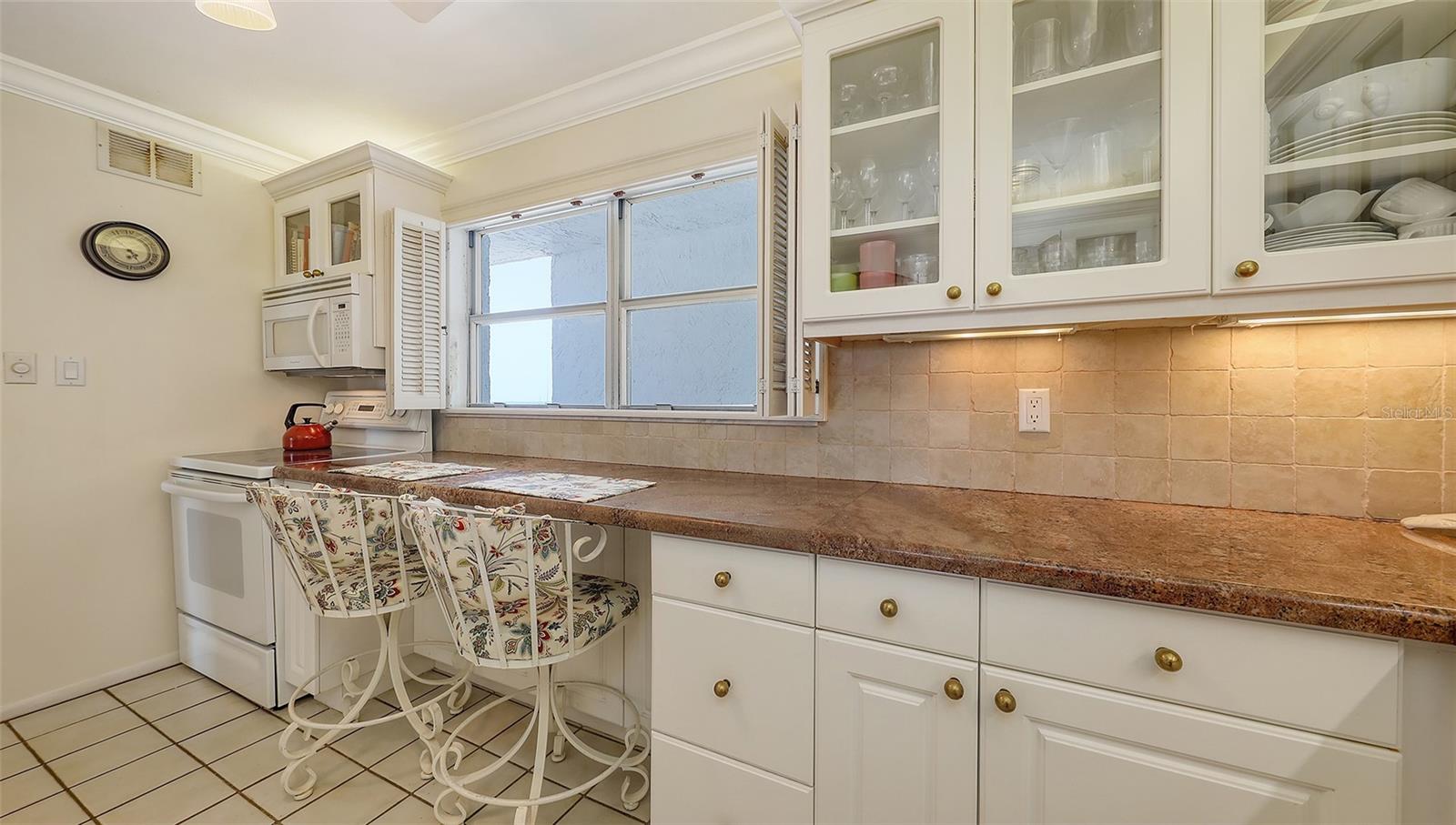 9393 MIDNIGHT PASS RD #P4, SARASOTA, FL, 34242