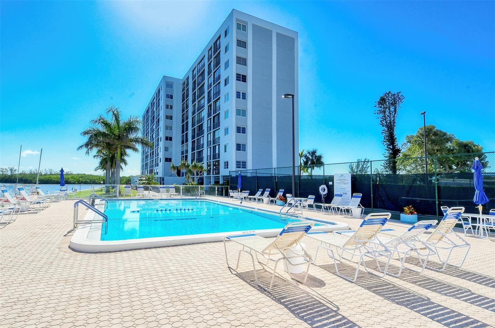 9393 MIDNIGHT PASS RD #P4, SARASOTA, FL, 34242