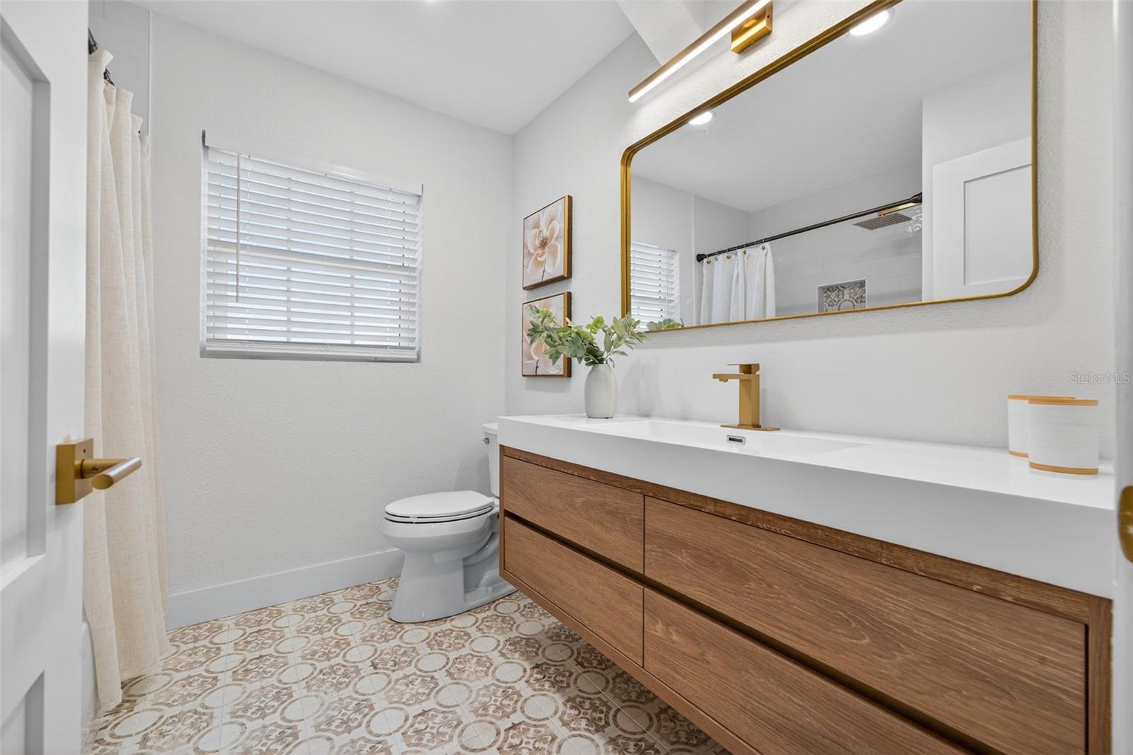 6441 27TH AVE N, ST PETERSBURG, FL, 33710