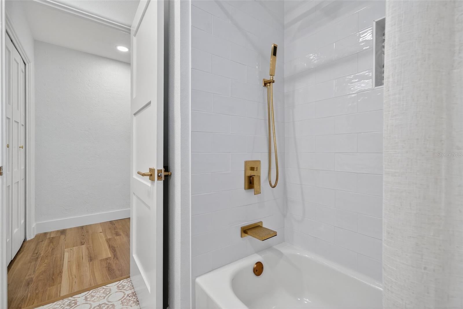 6441 27TH AVE N, ST PETERSBURG, FL, 33710