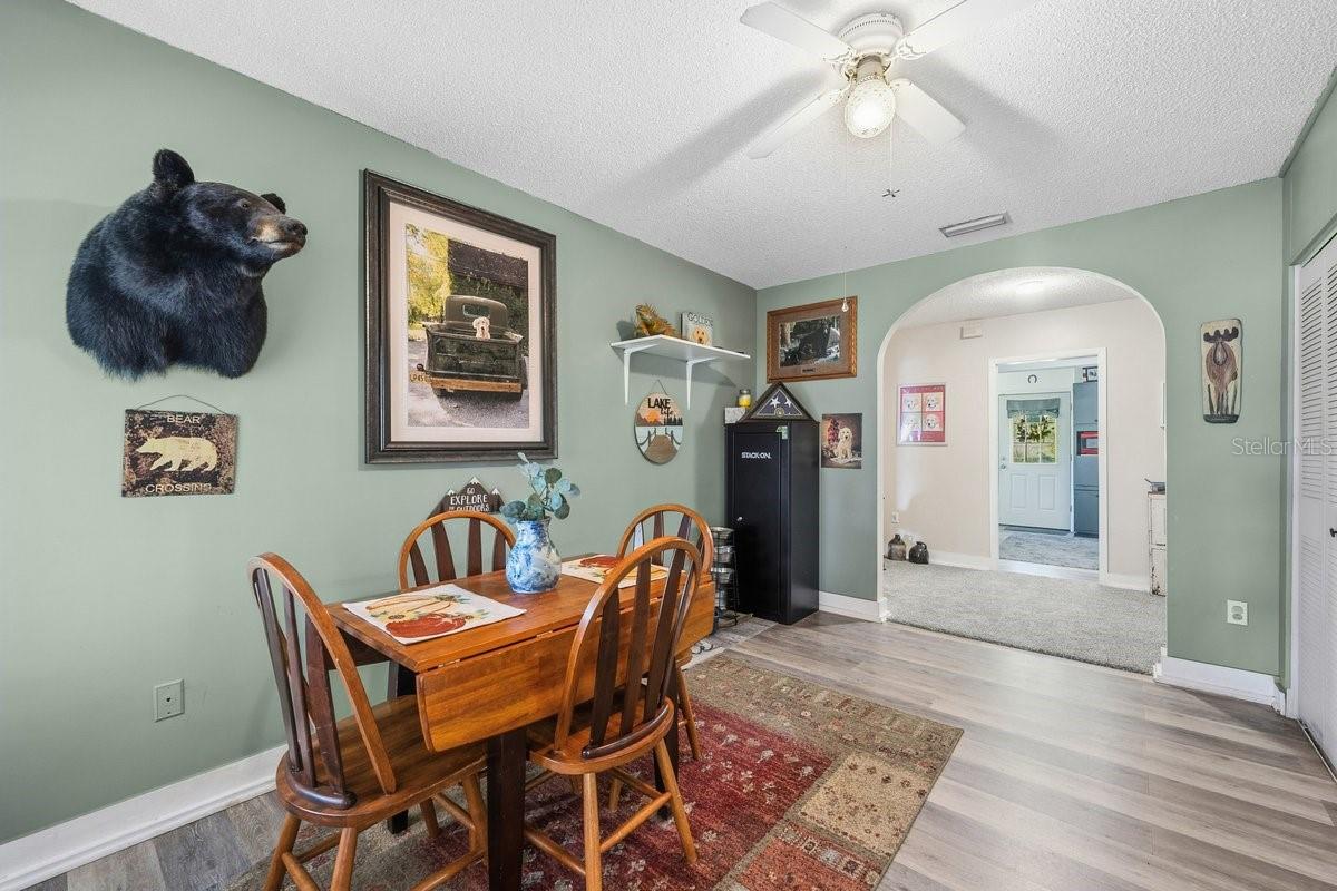 832 LAKE SHORE TER, INTERLACHEN, FL, 32148