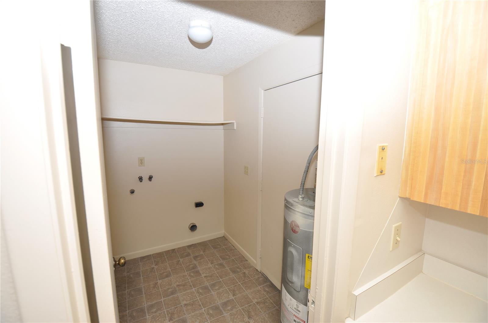 5124 S DOSSEY RD, LAKELAND, FL, 33811