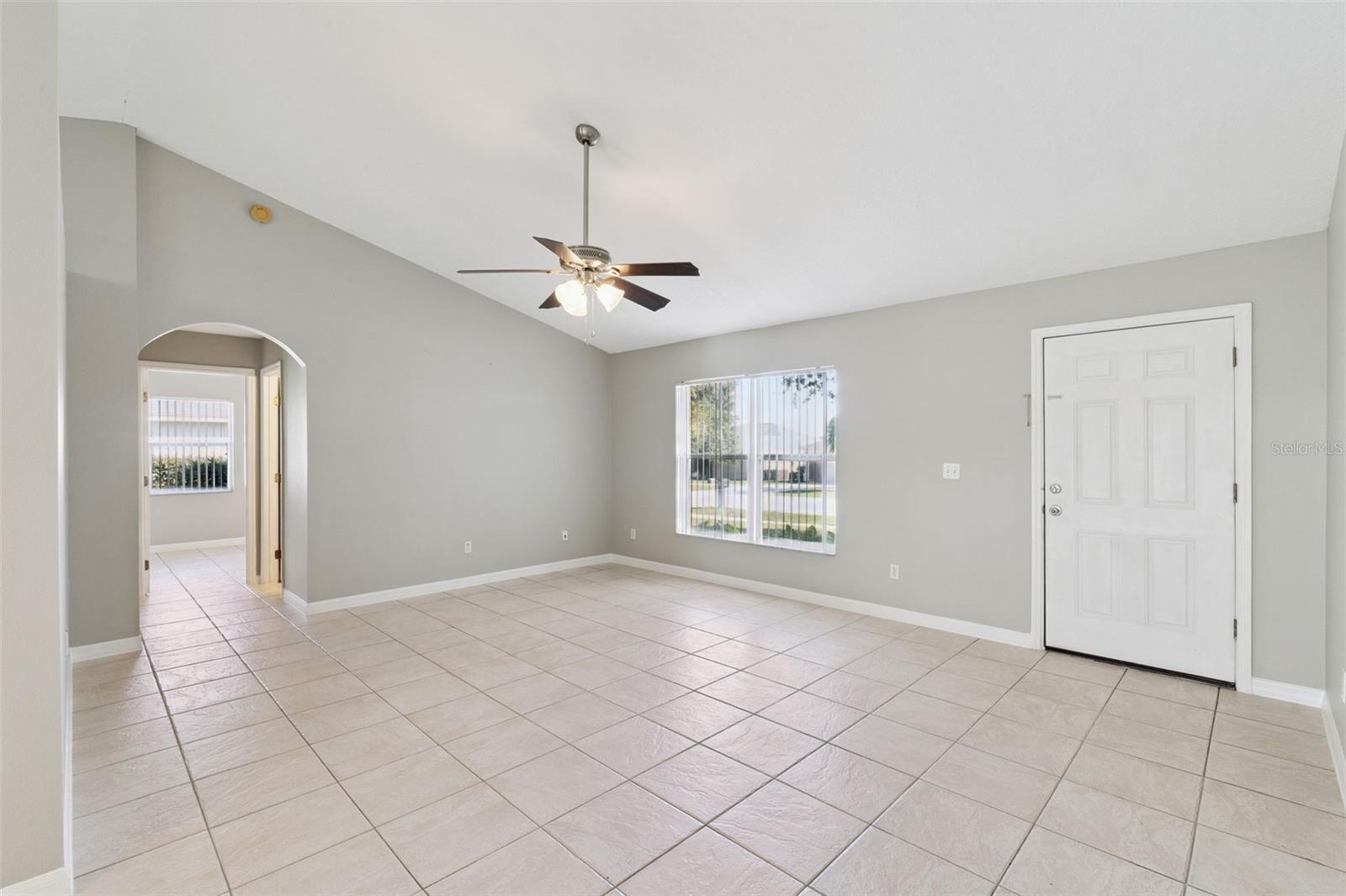 886 SCENIC VIEW CIR, MINNEOLA, FL, 34715