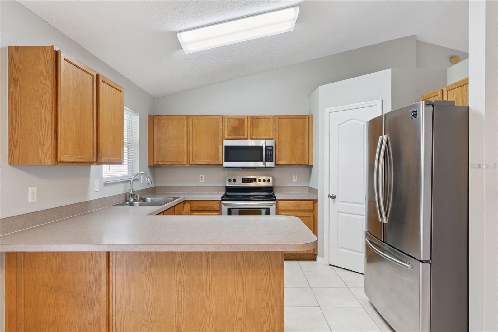 886 SCENIC VIEW CIR, MINNEOLA, FL, 34715