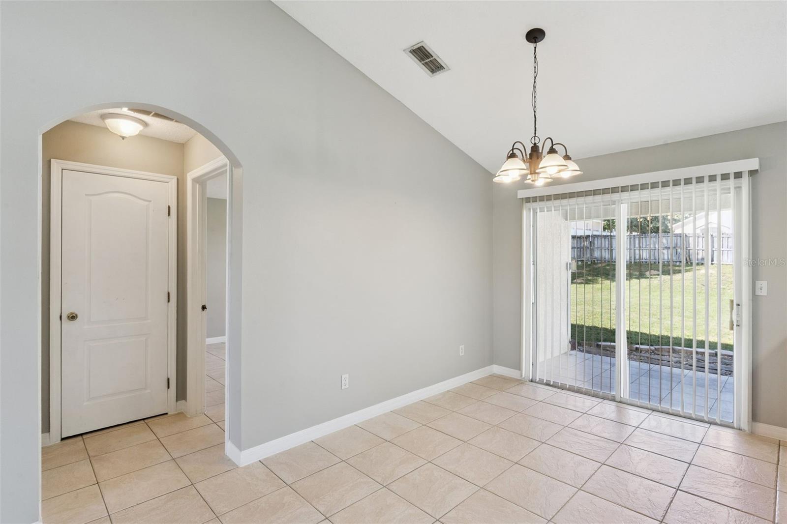 886 SCENIC VIEW CIR, MINNEOLA, FL, 34715