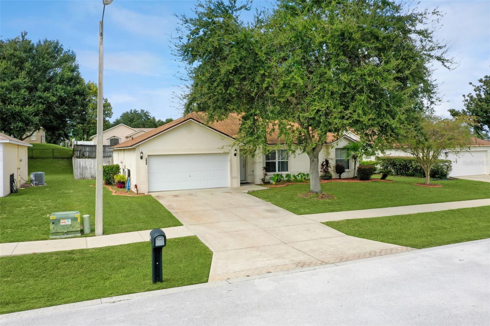 886 SCENIC VIEW CIR, MINNEOLA, FL, 34715
