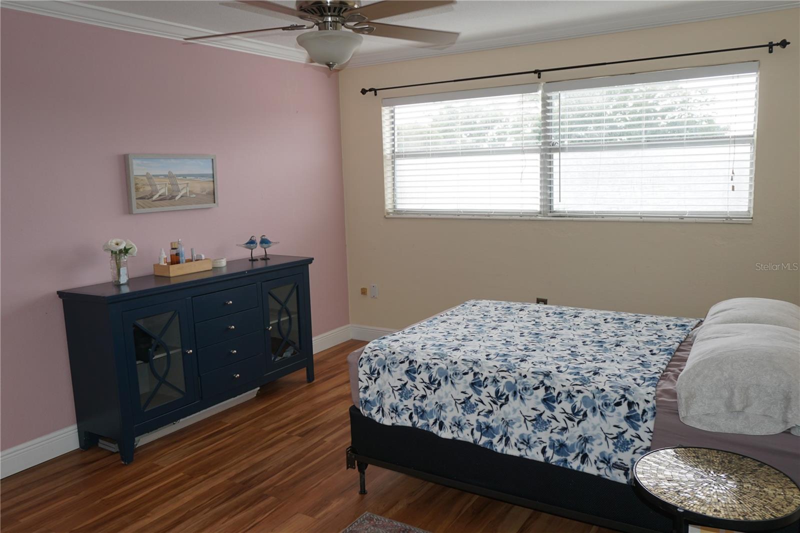 TB8439551 Property Photo