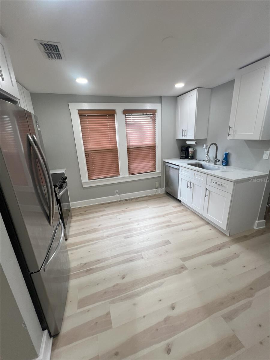 308 W WARREN AVE #B, TAMPA, FL, 33602