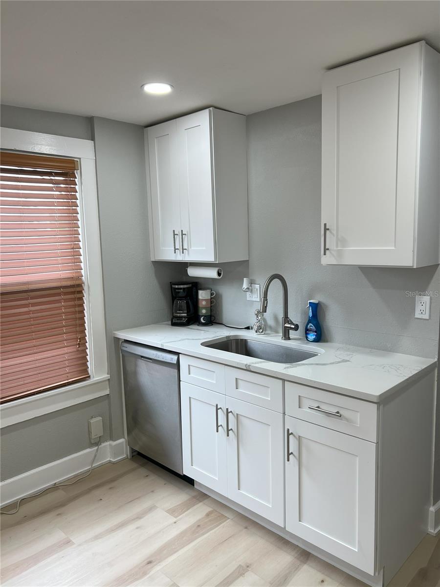 308 W WARREN AVE #B, TAMPA, FL, 33602