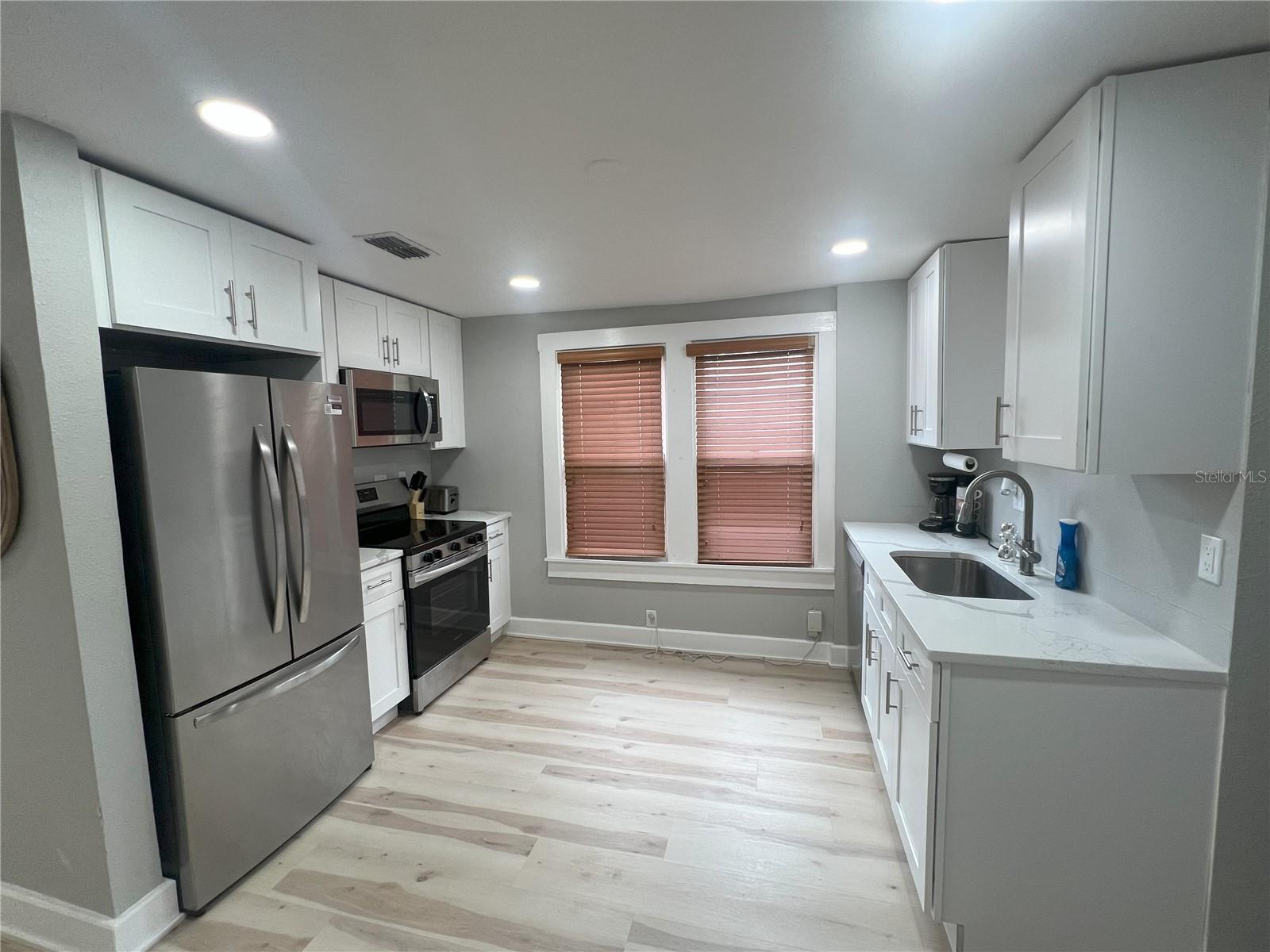 308 W WARREN AVE #B, TAMPA, FL, 33602