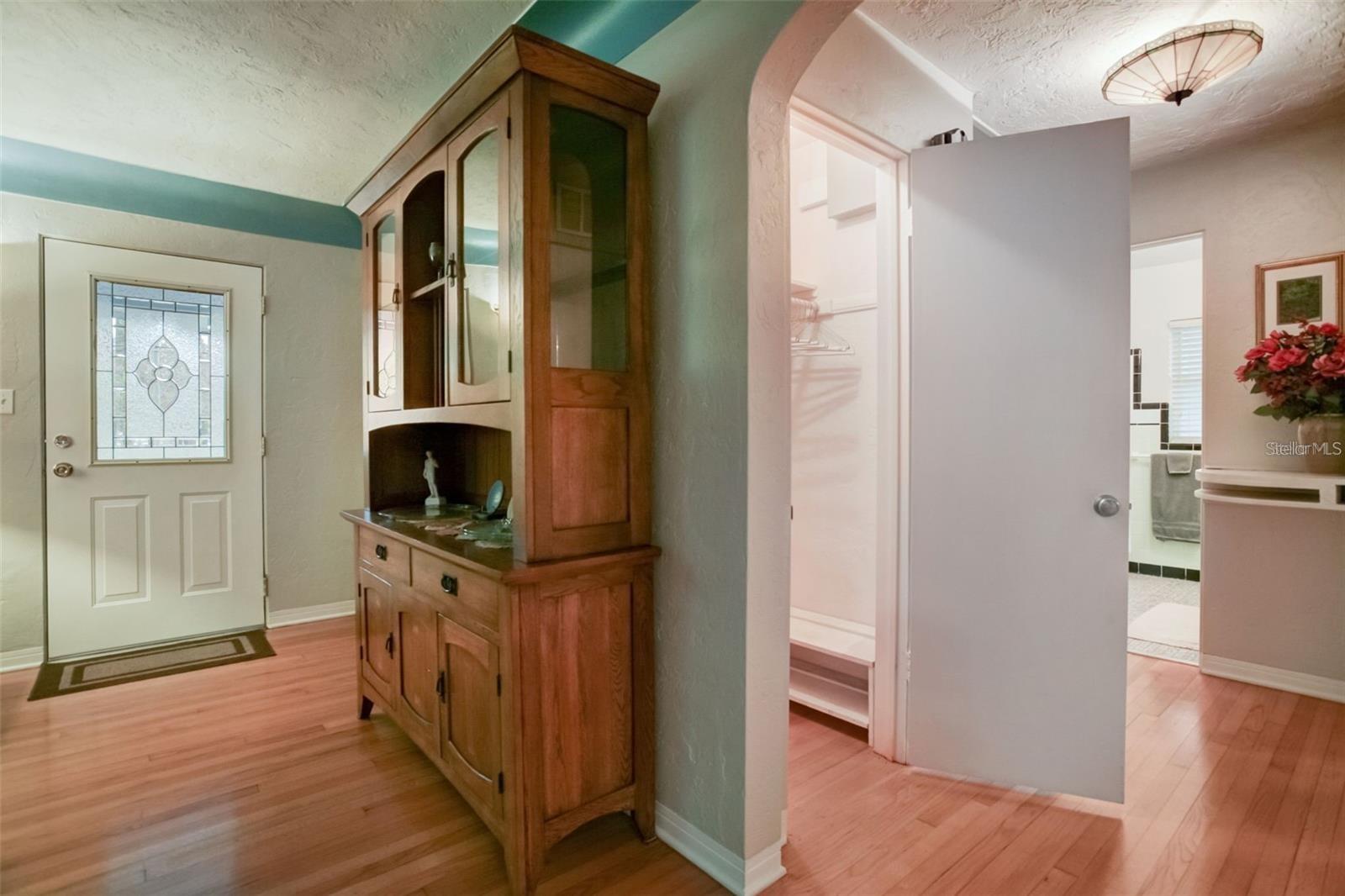 2930 9TH AVE N, ST PETERSBURG, FL, 33713