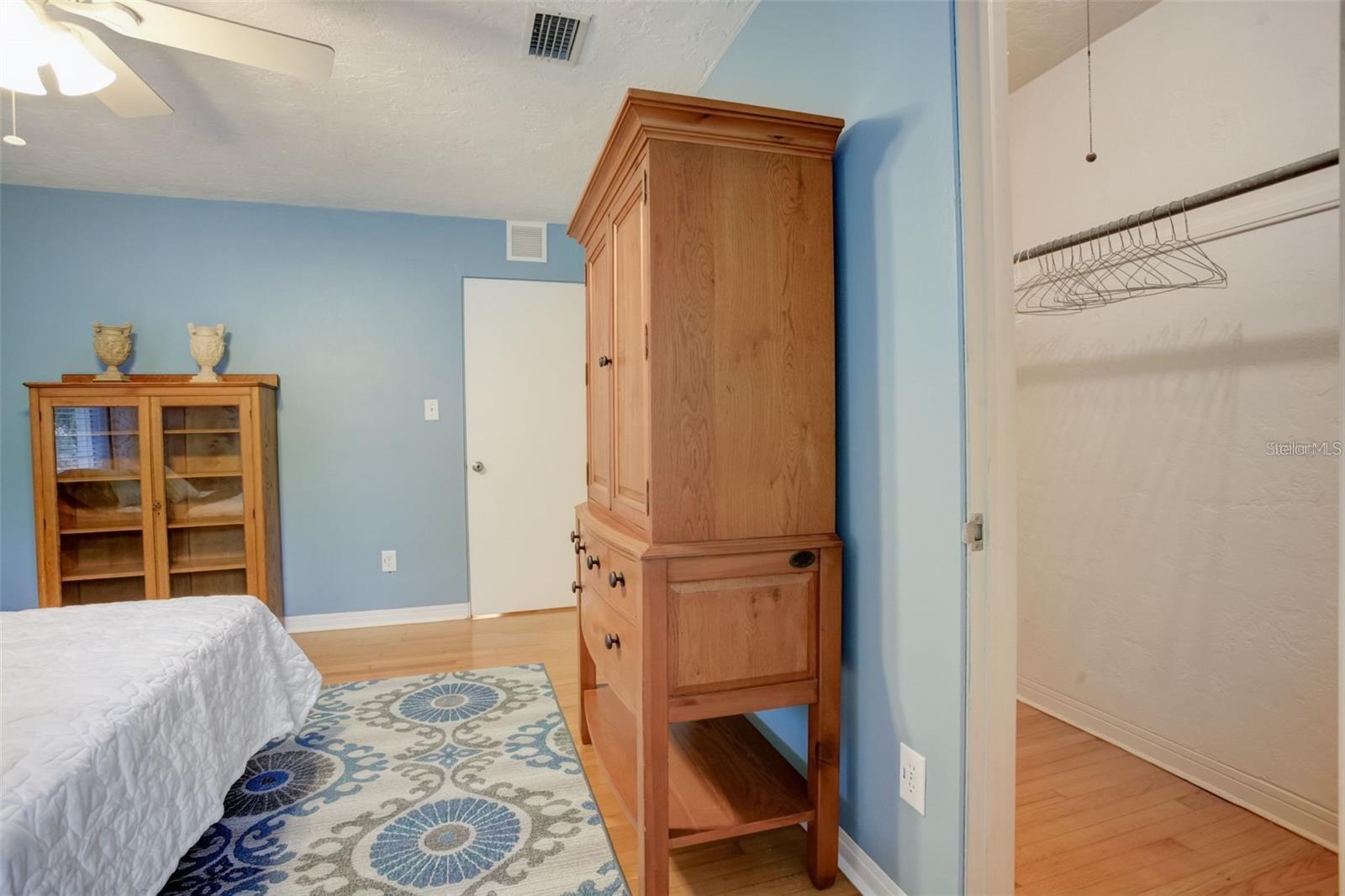 2930 9TH AVE N, ST PETERSBURG, FL, 33713