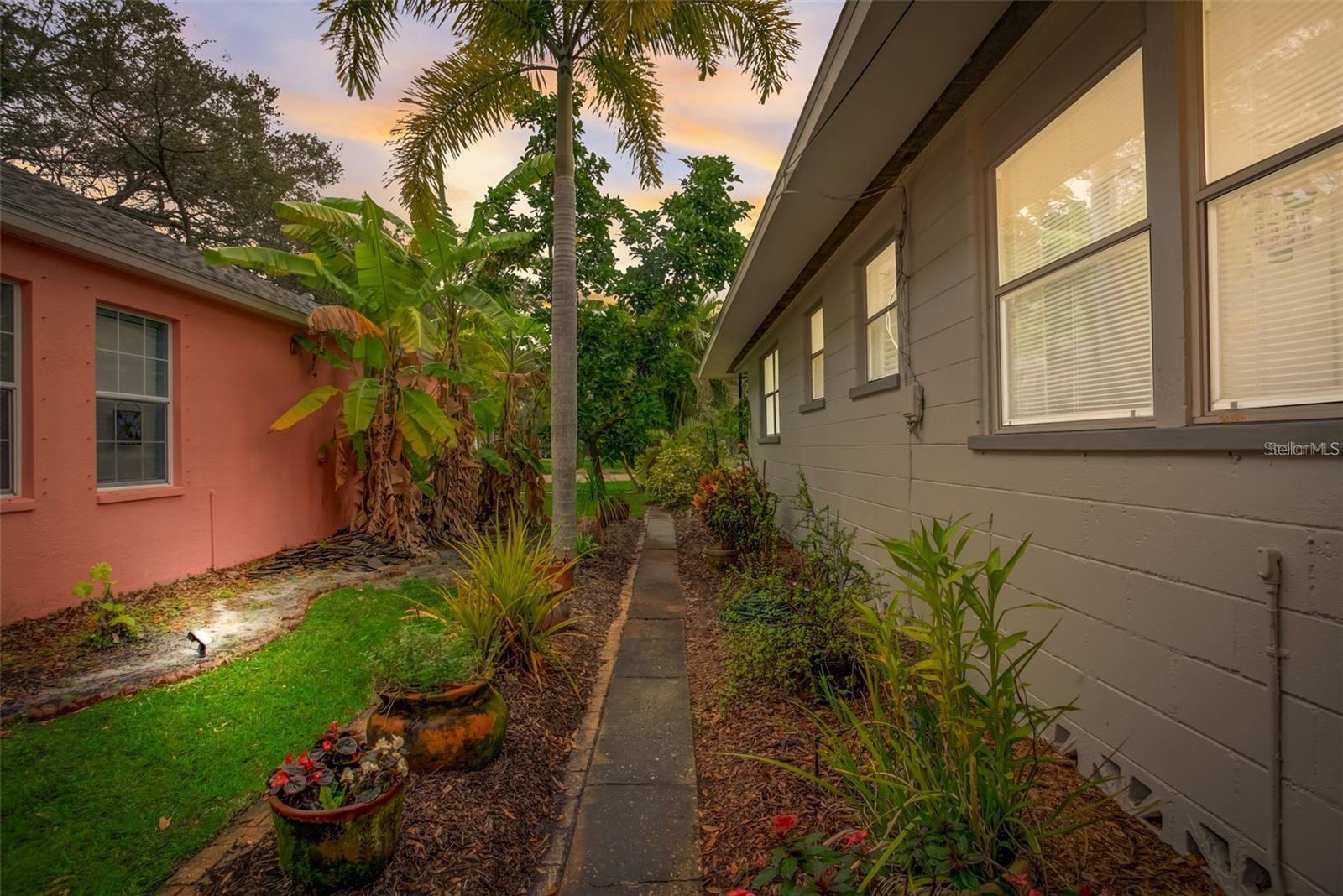 2930 9TH AVE N, ST PETERSBURG, FL, 33713