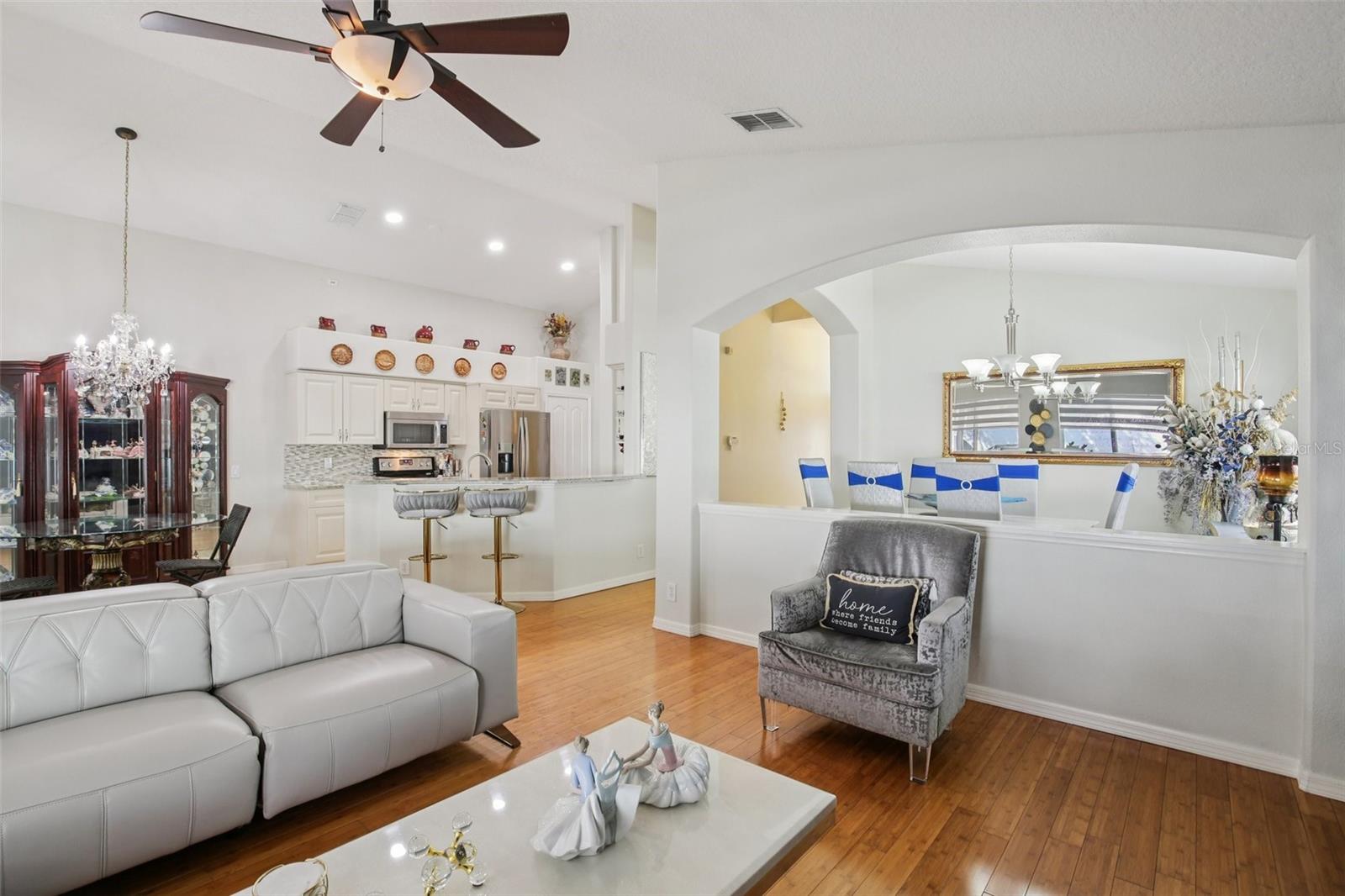 14935 HIDDEN OAKS CIR, CLEARWATER, FL, 33764