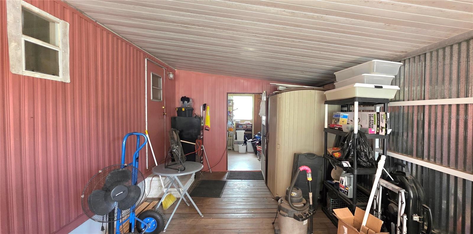 TB8439560 Property Photo