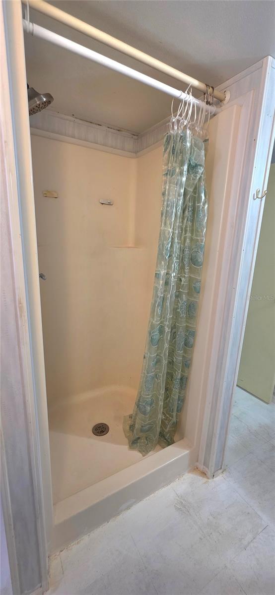 TB8439560 Property Photo