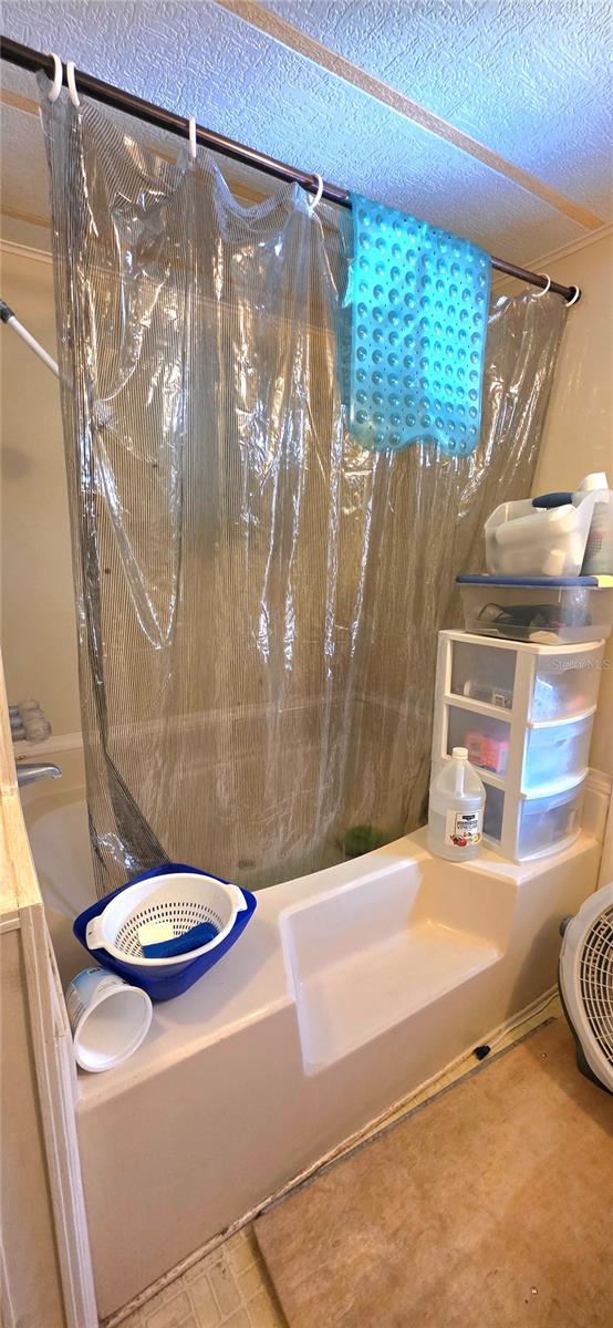 TB8439560 Property Photo