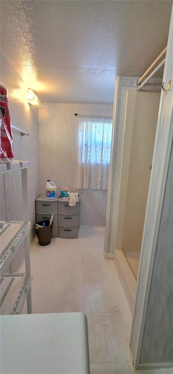 TB8439560 Property Photo