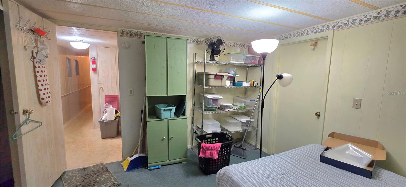 TB8439560 Property Photo