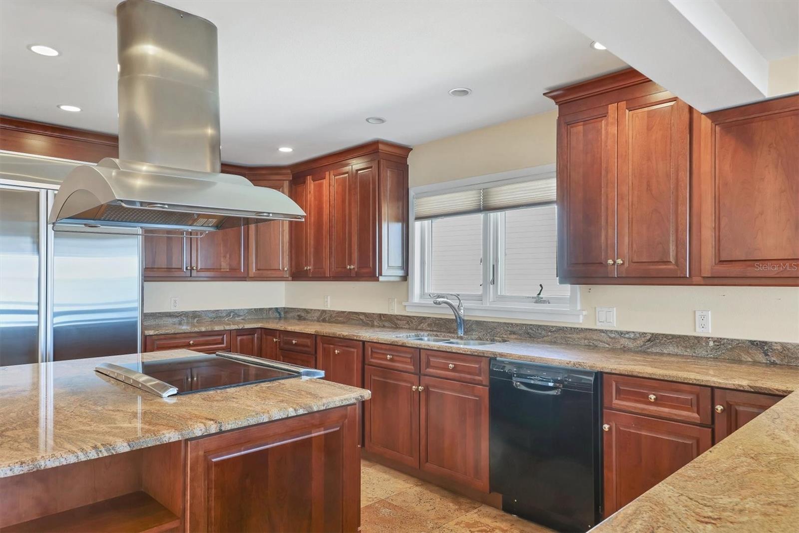 16 TIDY ISLAND BLVD #16, BRADENTON, FL, 34210