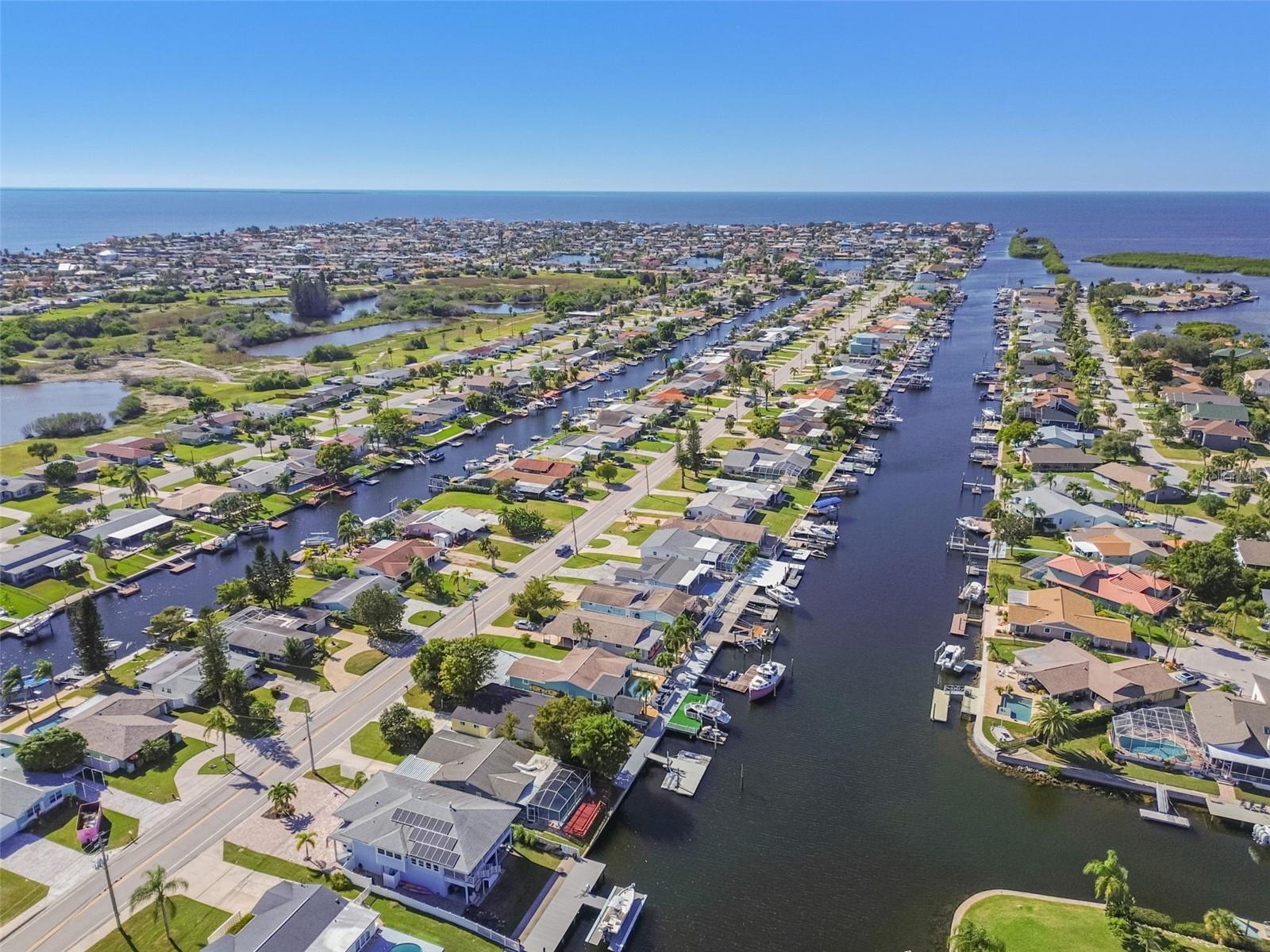 4247 FLORAMAR TER, NEW PORT RICHEY, FL, 34652