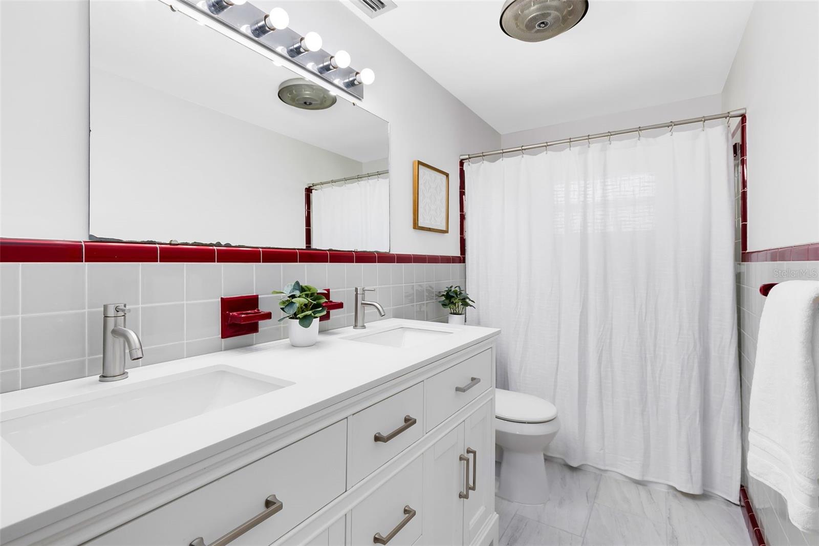 915 MALONE DR, ORLANDO, FL, 32810