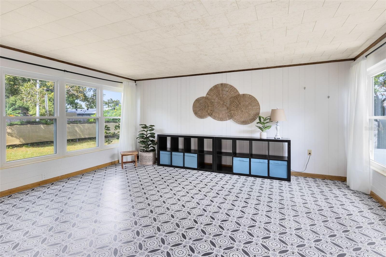 915 MALONE DR, ORLANDO, FL, 32810