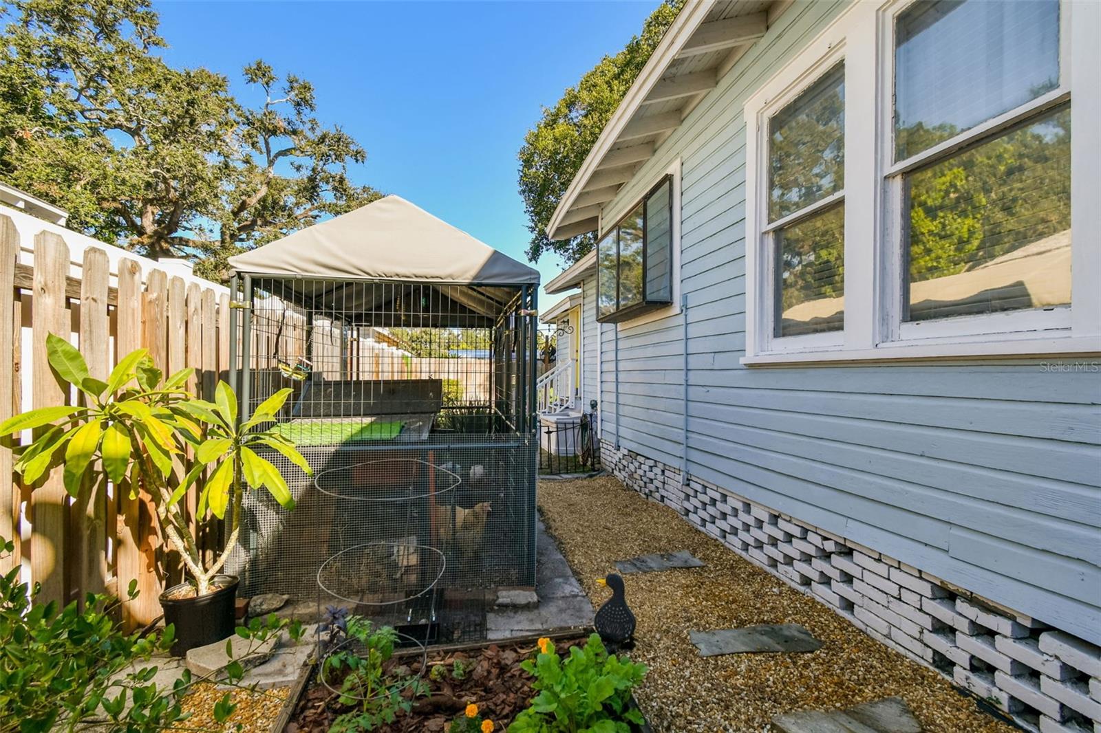 906 E HAMILTON AVE, TAMPA, FL, 33604