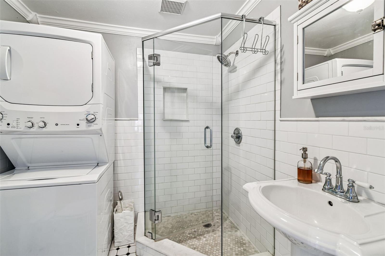 906 E HAMILTON AVE, TAMPA, FL, 33604