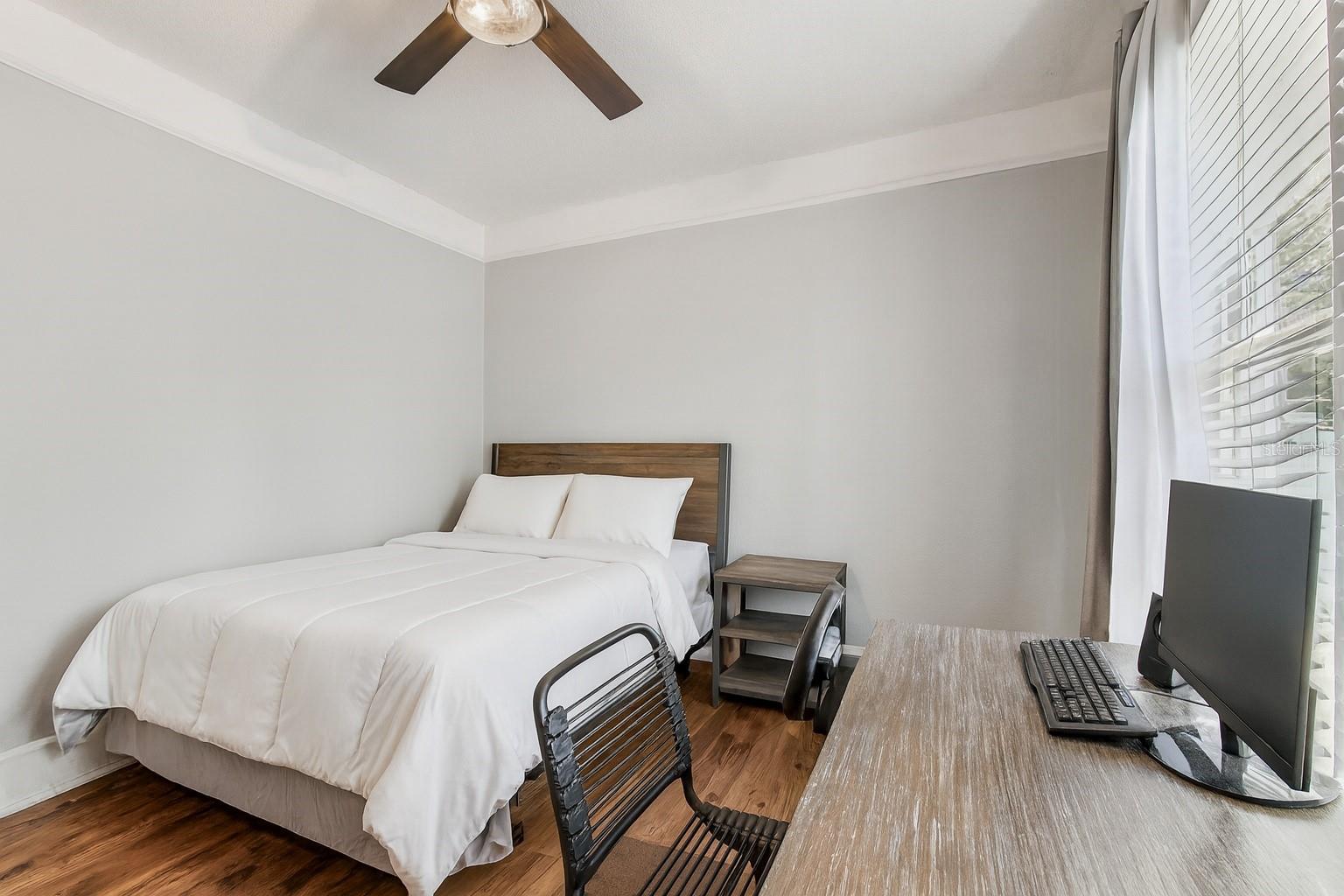 906 E HAMILTON AVE, TAMPA, FL, 33604